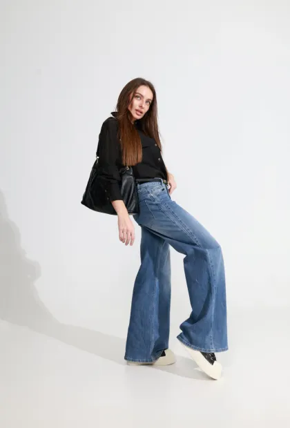 Блуза з кишенями