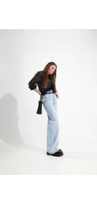 Джинси світло-блакитні. Ціна: 5590 грн