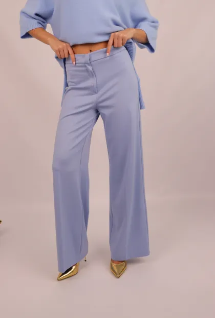 Класичні штани у блакитному кольорі