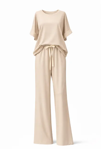 Елегантний костюм у стилі спорт-шик