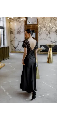 Сукня IMPERIAL з мереживом. Ціна: 8590 грн