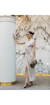 Сукня IMPERIAL у бежевому відтінку, від IMPERIAL