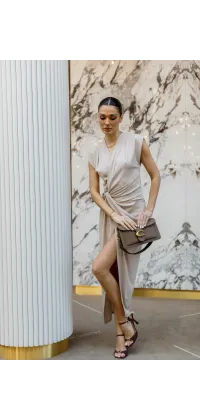 Сукня міді з драпіруванням, одяг від Jador