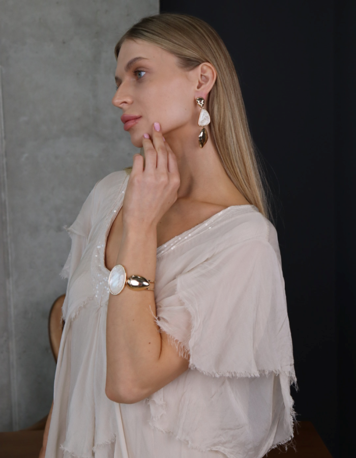 Шовкова сукня беж