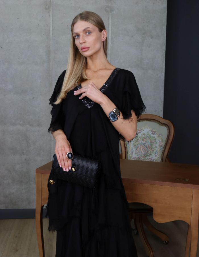 Шовкова сукня чорна