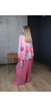 Жіночий  шовковий костюм у рожевому кольорі, від Jador