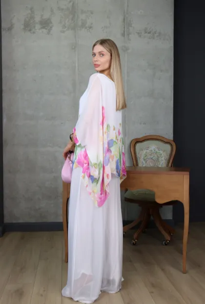 Жіночий шовковий костюм з принтом