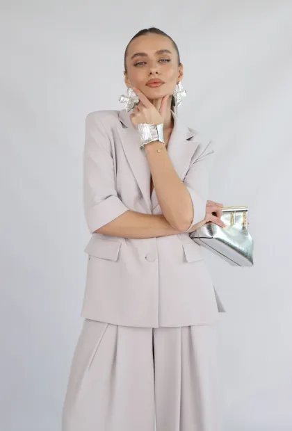 Жіночі штани палаццо у сірому відтінку