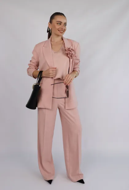 Пудровий піджак з квіткою IMPERIAL