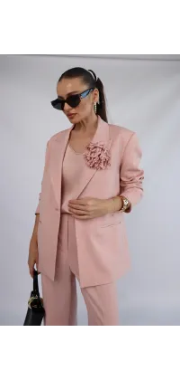 Пудровий піджак з квіткою IMPERIAL, одяг від Jador
