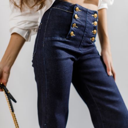 Джинси кльош з золотими ґудзиками від французького виробника