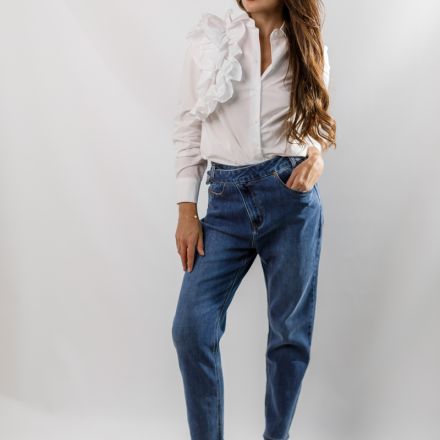 Джинси з асиметричною застібкою