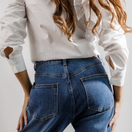 Джинси з асиметричною застібкою, одяг від Jador