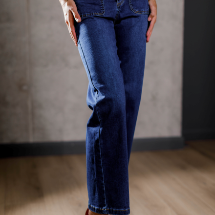 Джинси від французького бренду