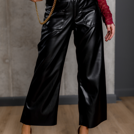 Кюлоти французького виробника з середньою довжиною та стильними накладними кишенями