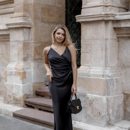 фото: Сатинова сукняIMPERIAL. Доступні розміри: m