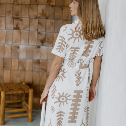 Сукня UNIKA Paris з бежевим орнаментом, одяг від Jador