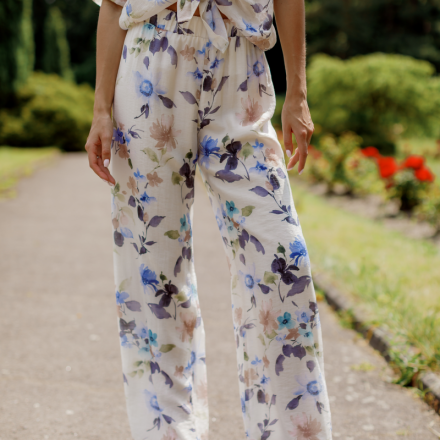 Штани прямого крою. Колір: Бежевий