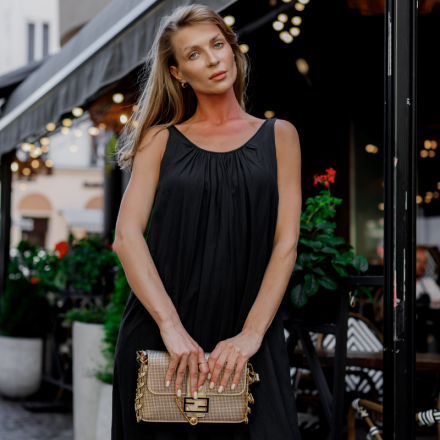 Класична чорна сукня, одяг від Jador