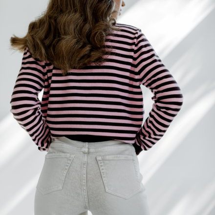 Джинси  прямого фасону. Колір: Бежевий