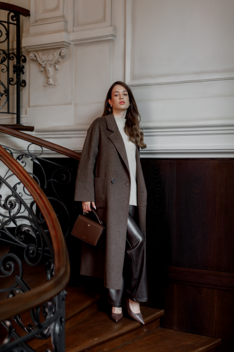 Шоколадне пальто максі фото