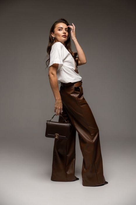 Стильні шкіряні штани фото