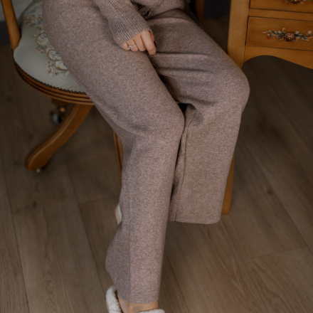 Елегантний трикотажний костюм. Колір: Бежевий