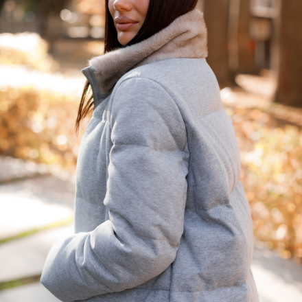 Пуховик з хутряним коміром. Доступні розміри: