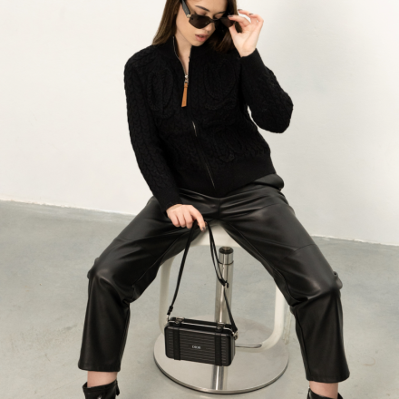 Кардиган на блискавці. Доступні розміри: tu