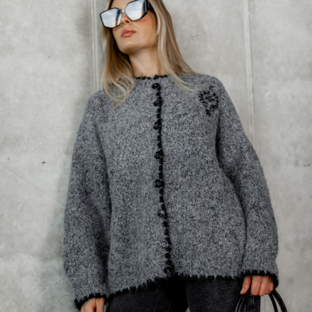 Стильний в’язаний светр у стилі Chrome Hearts з готичними деталями