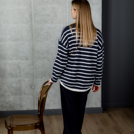 Светр у стилі Miu Miu з міні-сумкою. Доступні розміри: tu