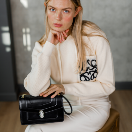 Светр жіночий з капюшоном, одяг від Jador