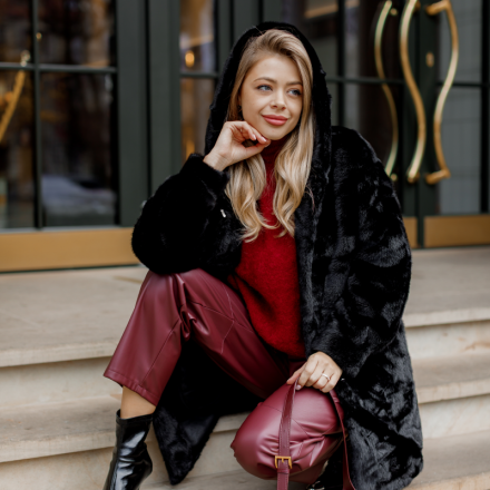 Шуба з екохутра. Доступні розміри: s