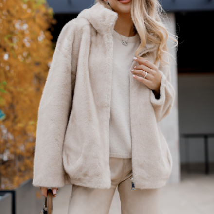 Укорочена шуба. Колір: Бежевий