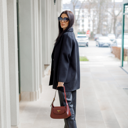 Укорочене пальто з вовни, одяг від Jador