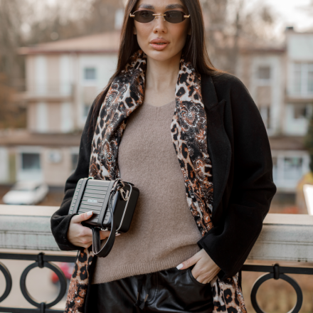 Жіноче пальто назапах, одяг від Jador