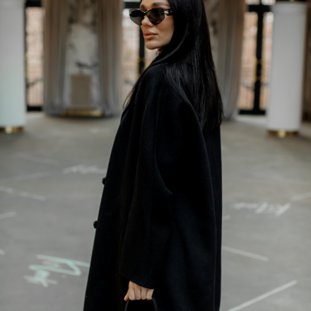 Класичне укоречене пальто. Доступні розміри: sm