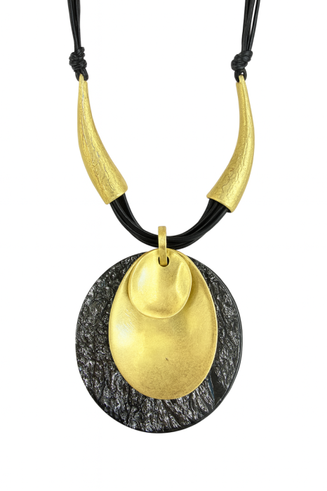 кольє з акцентом фото