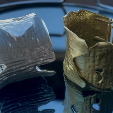 Рельєфний браслет -манжет, стильна деталь для вишуканого вигляду, дизайнерський браслет, браслет сучасний дизайн, арт прикраси.