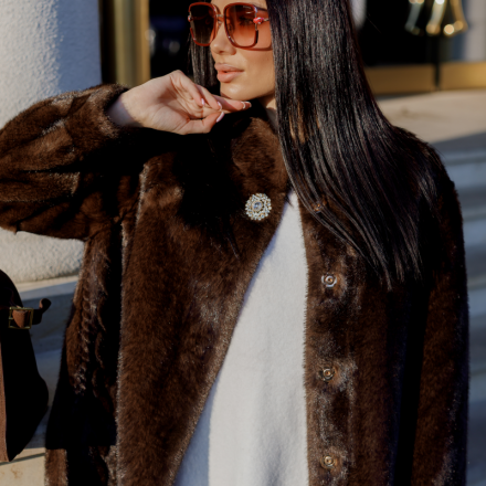 Розкішна шуба з екохутра. Колір: Коричневий