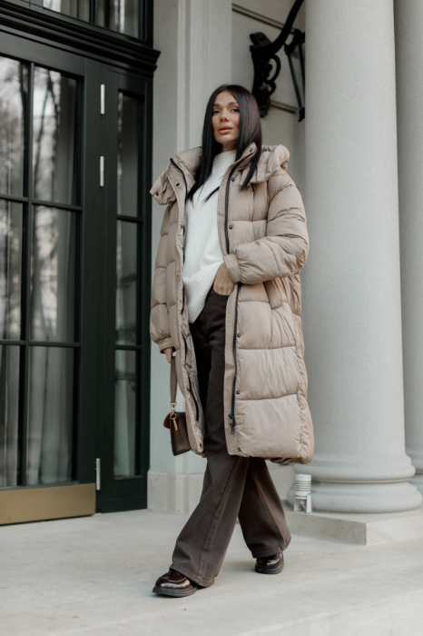 Пуховик світлий -беж фото