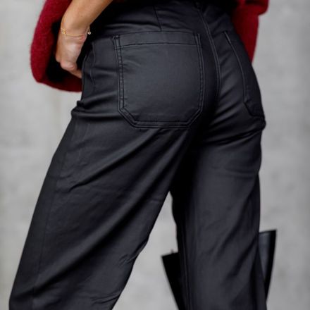 Чорні штани з еко-шкіри. Доступні розміри: s