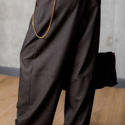 Штани IMPERIAL з акцентом на талію. Колір: Коричневий