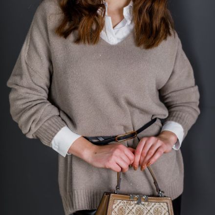 Светр з блискітками у кольорі капучино. Колір: Бежевий