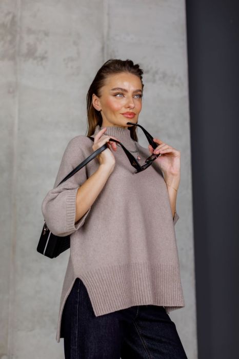 Светр oversize з коміром-стійкою фото