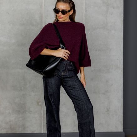 Елегантний светр у благородному винному кольорі