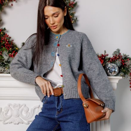 В’язаний светр з арт-акцентами у дусі Vivienne Westwood