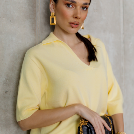 Светр у ніжному жовтому відтінку, одяг від Jador