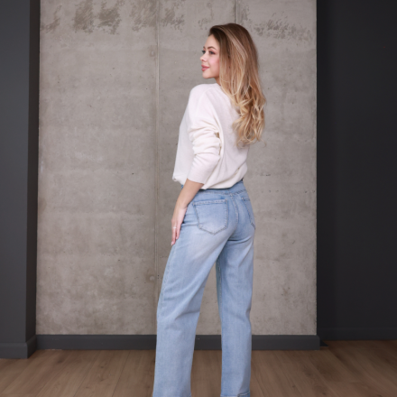 Джинси прямого крою з високою посадкою. Колір: Блакитний