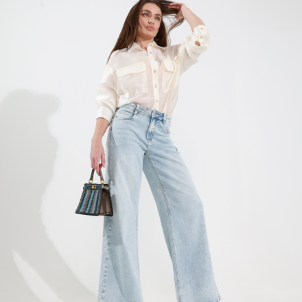 Блуза з кишенями. Колір: Білий